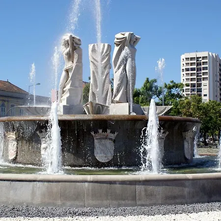 Casa Do Poeta * Setubal