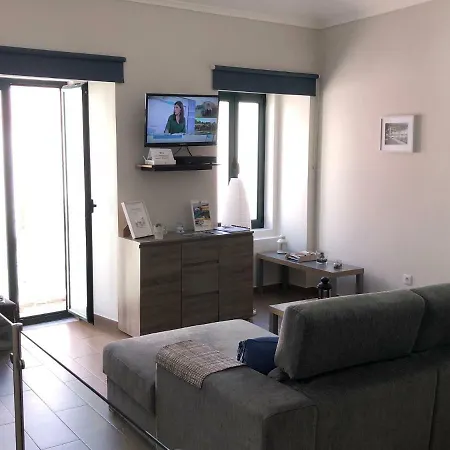 Casa Do Poeta Apartment *